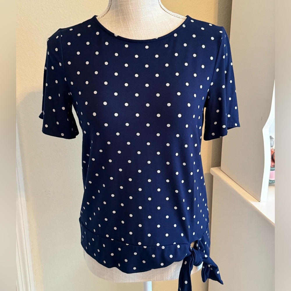 🔻$10🌟HP🌟Talbots Polka Dot Top